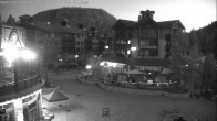 Archived image Webcam Mammoth Village 04:00