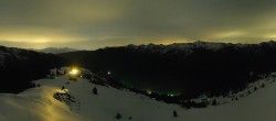 Archiv Foto Webcam Riesneralm: Panorama Skigebiet und Skihütte Hochsitz 23:00