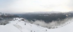 Archiv Foto Webcam Riesneralm: Panorama Skigebiet und Skihütte Hochsitz 06:00