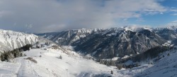 Archiv Foto Webcam Riesneralm: Panorama Skigebiet und Skihütte Hochsitz 09:00