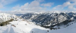 Archiv Foto Webcam Riesneralm: Panorama Skigebiet und Skihütte Hochsitz 11:00