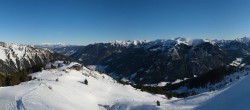 Archiv Foto Webcam Riesneralm: Panorama Skigebiet und Skihütte Hochsitz 09:00