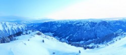 Archiv Foto Webcam Riesneralm: Panorama Skigebiet und Skihütte Hochsitz 06:00