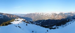 Archiv Foto Webcam Riesneralm: Panorama Skigebiet und Skihütte Hochsitz 15:00