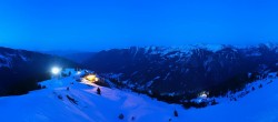 Archiv Foto Webcam Riesneralm: Panorama Skigebiet und Skihütte Hochsitz 17:00