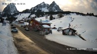 Archived image Webcam base station ski resort Brunni-Haggenegg 15:00