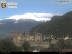 Archived image Webcam Fenis Castle 07:00