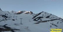 Archived image Webcam Top station of the Bottero gondola 06:00
