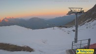 Archived image Limone: Webcam at Monte Pancani 05:00