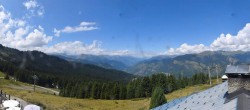 Archiv Foto Webcam La Tania: Bergrestaurant Bouc Blanc 13:00