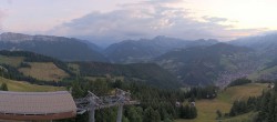 Archived image Webcam Upper station of the Beauregard mountain railway 05:00