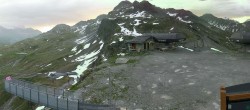 Archiv Foto Webcam Col de La Traversette 05:00