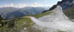 Archived image Webcam Peisey Vallandry - Top station chairlift Clocheret 09:00