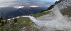 Archived image Webcam Peisey Vallandry - Top station chairlift Clocheret 05:00