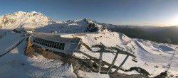 Archiv Foto Webcam Peisey Vallandry - Bergstation Sessellift Arpette 19:00