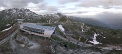 Archiv Foto Webcam Peisey Vallandry - Bergstation Sessellift Arpette 05:00