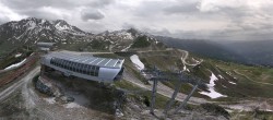 Archiv Foto Webcam Peisey Vallandry - Bergstation Sessellift Arpette 13:00