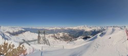 Archived image Webcam Peisey Vallandry - Top station cable car L`Aiguille Rouge 09:00