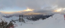Archiv Foto Webcam Peisey Vallandry - Bergstation Gondel L`Aiguille Rouge 06:00