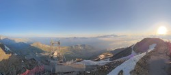 Archived image Webcam Peisey Vallandry - Top station cable car L`Aiguille Rouge 06:00