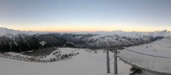 Archiv Foto Webcam Peisey Vallandry - Bergstation Sessellift Grizzly 07:00