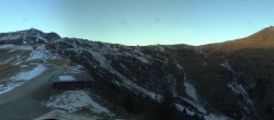 Archived image Webcam Les Contamines Montjoie - View over the slope Signal 07:00