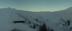 Archived image Webcam Les Contamines Montjoie - View over the slope Signal 07:00