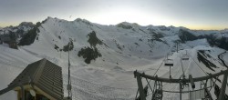 Archived image Webcam Orcieres 1850 - Top station chairlift Drouvet 06:00