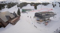 Archiv Foto Webcam Sunshine Village - Mt Standish Express 08:00