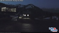 Archived image Webcam Chateau Lake Louise 02:00