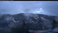 Archived image Webcam Silver Queen Slope and chair lift 04:00