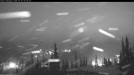 Archived image Webcam Silver Queen Slope and chair lift 05:00