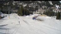 Archived image Webcam Silver Queen Slope and chair lift 12:00