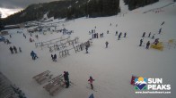 Archiv Foto Webcam Village Day Lodge - Sun Peaks 14:00