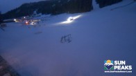 Archived image Webcam Village Day Lodge - Sun Peaks 16:00