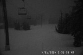 Archived image Webcam Timberline Lodge Ski Area - View Jeff Flood Express 00:00