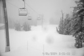Archived image Webcam Timberline Lodge Ski Area - View Jeff Flood Express 04:00