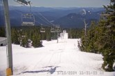 Archived image Webcam Timberline Lodge Ski Area - View Jeff Flood Express 10:00