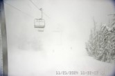 Archived image Webcam Timberline Lodge Ski Area - View Jeff Flood Express 05:00