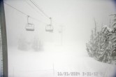 Archived image Webcam Timberline Lodge Ski Area - View Jeff Flood Express 09:00