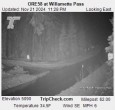 Archiv Foto Webcam Willamette Pass: Blick auf die Strasse 23:00