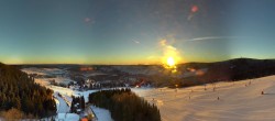 Archiv Foto Webcam Oberwiesenthal: Panoramablick vom Fichtelberg 08:00