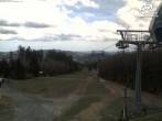 Archived image Webcam Winterberg Ski Resort: Brembergkopf chair lift 13:00