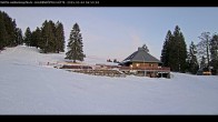 Archived image Webcam Base station Haldenköpfle - Mountain hut 06:00