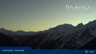 Archiv Foto Webcam Bergstation Luftseilbahn Wiler-Lauchernalp 02:00