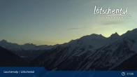 Archiv Foto Webcam Bergstation Luftseilbahn Wiler-Lauchernalp 02:00