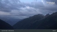 Archived image Webcam top station Wiler-Lauchernalp 04:00