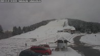 Archiv Foto Webcam Seibelseckle: Rasthütte und Blick auf die Piste 13:00