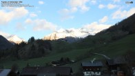Archiv Foto Webcam Prägraten am Großvenediger: Blick auf Bichl und die Maurer Berge 06:00
