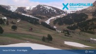 Archived image Webcam Grandvalira Ski Resort: Pi de Migdia 08:00